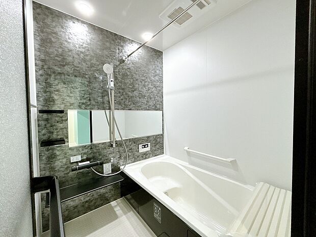 【【施工例】バスルーム】高級感のあるバスルーム。