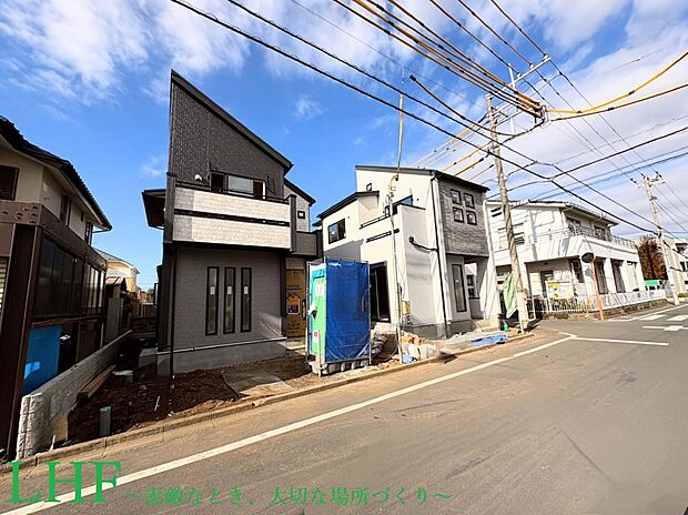 【南町×太陽光発電の家】
最終1棟!西武新宿線「田無」駅徒歩11分。公園至近、落ち着いた住宅街に3LDK新築戸建が誕生。太陽光発電搭載、耐震等級3+制震ダンパーの安心住宅です。