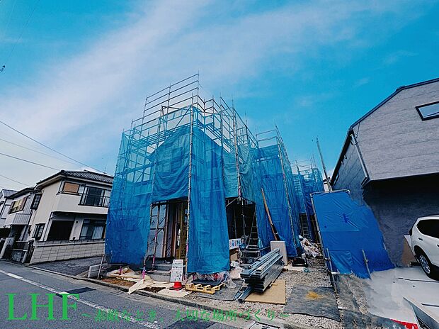 【公園近くで静かな暮らし】
自然豊かな東京都立石神井公園が徒歩圏の静かな住環境に、30坪超のゆとりと高性能仕様を備えた全2棟。子育て世帯に嬉しい利便性と快適性が揃う新築邸宅です。