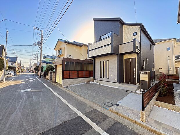 【【現地写真】】小学校・公園が徒歩5分圏内にあります。教育施設や買物施設、2駅が徒歩12分圏内に揃っており、利便性が高く幅広い世代の方にお勧めの住環境です。※1号棟成約/2026.1.17撮影