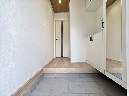 【玄関/3号棟】
