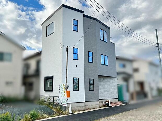 ◆スタイリッシュな外観デザイン!外壁は雨が汚れを落としてくれるセルフクリーニング機能採用!建物の美しさ保ちやすいです!