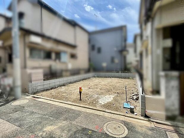 ◆未完成ですが立地や周辺環境をご確認いただきながらどのような建物が完成するかご説明させていただきます！また近隣にある同じく当社グループ施工の完成住宅をご案内させていただきます！※2026.5月撮影