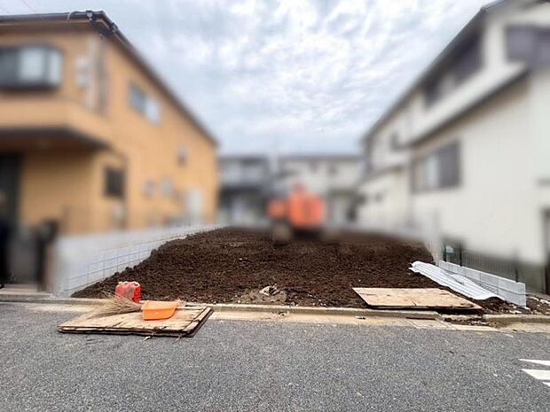 ◆未完成ですが立地や周辺環境をご確認いただきながらどのような建物が完成するかご説明させていただきます！また当物件以外の同じく当社グループ施工の完成住宅をご案内させていただきます！※2026.6月撮影