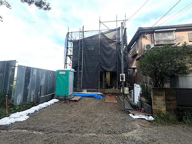 JR高崎線「宮原」駅まで徒歩15分・自転車8分!乗車わずか約4分で大宮駅へ移動できる、毎日の通勤通学や休日のお出かけに便利な好アクセス。(2026年8月撮影)