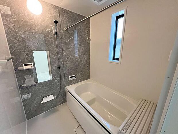 【浴室】◆天候や時間を気にせず洗濯物が乾かせる浴室乾燥機装備!