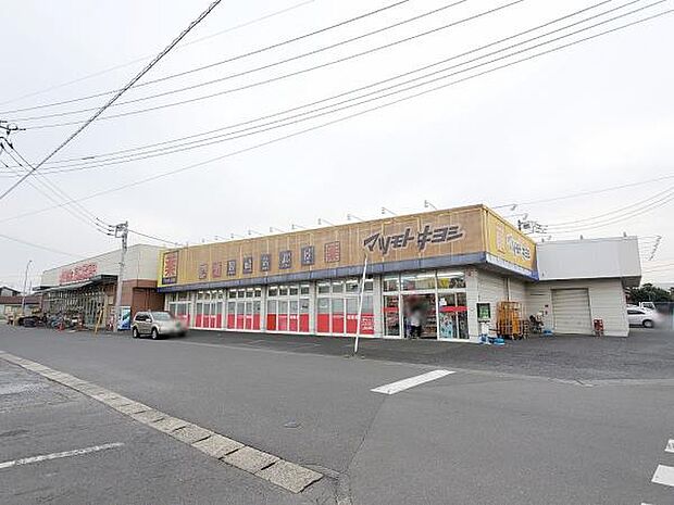 ドラッグストアマツモトキヨシ 弥十郎店(約750m)