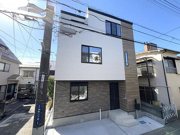 【【現地外観写真】】広々収納とコンパクトな生活動線で、スマートに暮らせるプラン♪