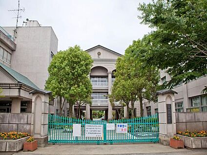 越谷市立大袋小学校 220m(-)
