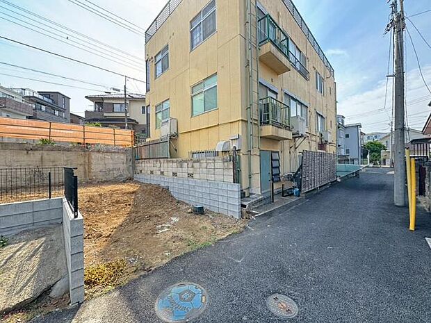 【【現地写真】】本物件は未完成のため、お近くにある同仕様の完成物件をご案内いたします。完成後の暮らしをイメージしながら、安心してご検討いただけます。どうぞお気軽にお問合せくださいませ。（2026年5月撮影）