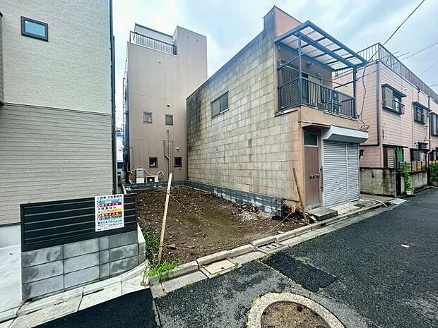 【現地】大型商業施設アリオや活気ある商店街が身近に揃い、毎日の買い物やお出かけが楽しくなる好環境です。