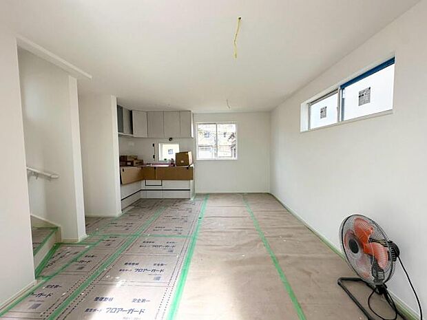 【内観】◆着々建築中!建築中ですが室内の広さ等ご体感出来ますので、是非ご見学ください!※2026.9月撮影