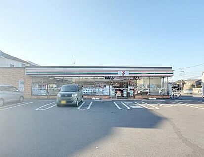 セブンイレブン 越谷大林店 550m(-)