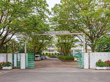 草加市立谷塚中学校 1290m(-)