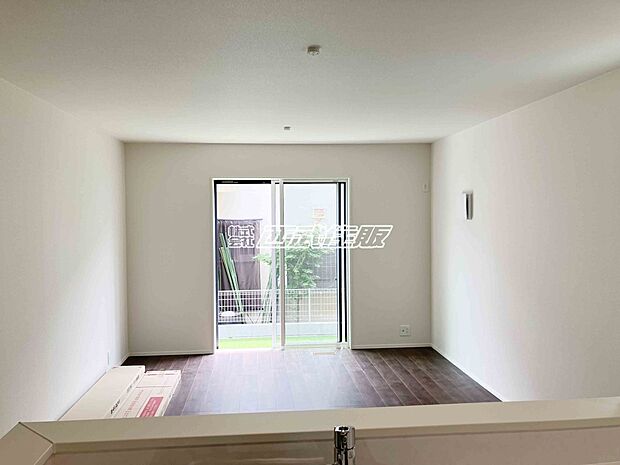 【対面キッチン】家族との会話が弾むオープンなカウンターシステムキッチン!