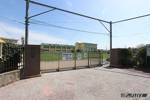 瑞穂町立瑞穂第一小学校（約1,300m・徒歩17分）