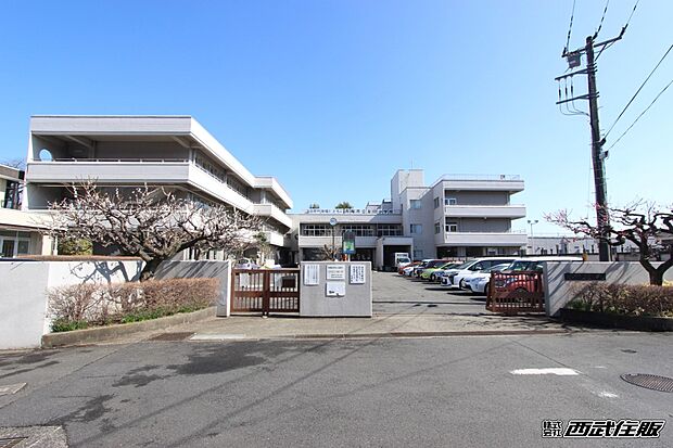 青梅市立友田小学校（約800m・徒歩10分）