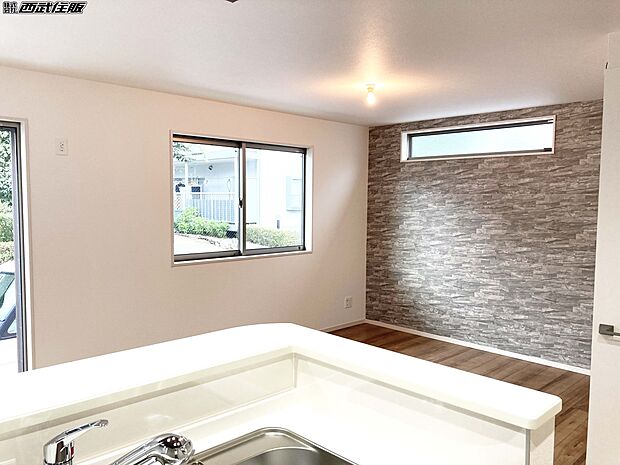 【リビング】【リビング】アクセントクロスが素敵ですね！同仕様写真