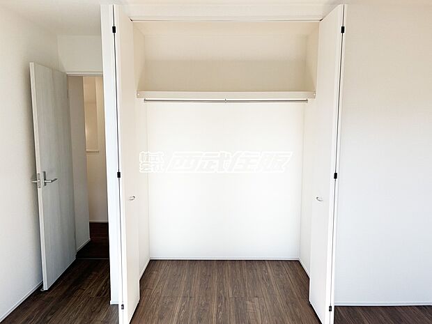 【収納】【2階・洋室】クローゼット