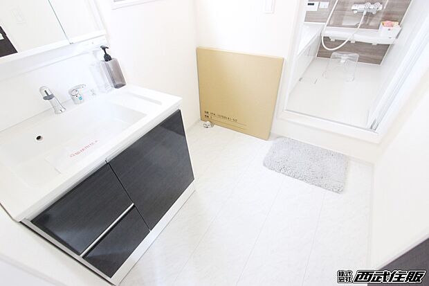 【洗面台・洗面所】【洗面脱衣室】ゆったりした洗面所。同仕様写真