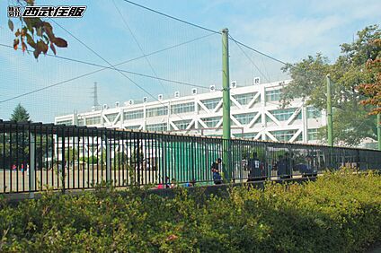あきる野市立東中学校 920m(12分)
