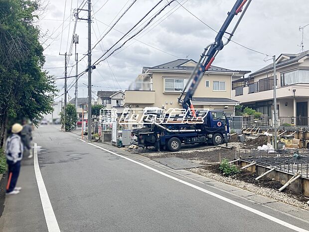 【前面道路含む現地写真】【販売現地】車通りの少ない閑静な住宅街です。2026年6月4日撮影