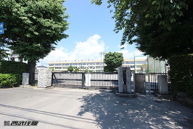 あきる野市立東秋留小学校(約311m・徒歩4分)
