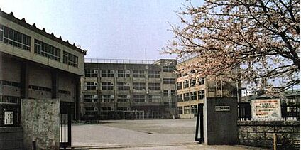 荒川区立第七中学校 475ｍ