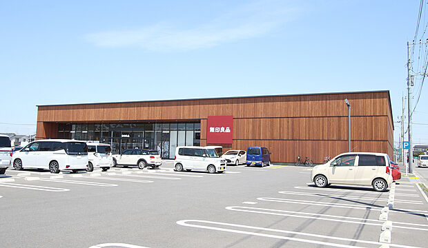 無印良品ヨークタウン小山雨ヶ谷店