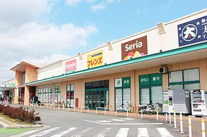 キリン堂甲南町店 420m(6分)