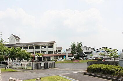 湖南市立甲西北中学校　 4420m(-)