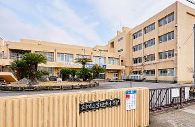 エイスクエア(約2,890m)