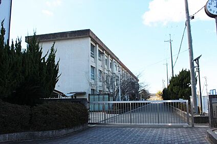 和歌山市立東中学校 1600m(-)