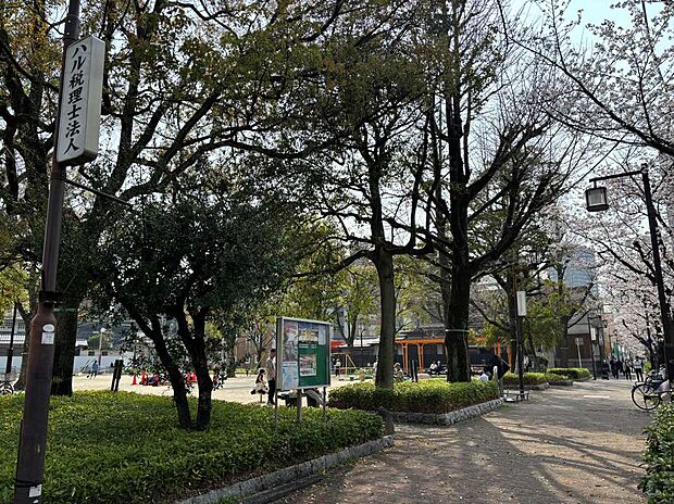 【仲田公園】分譲地近くの「仲田公園」はすいどう道緑道沿い。