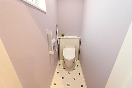 【1階トイレ/B号地モデルハウス】