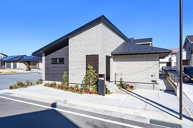 【No.39 モデルハウス】販売中
3720万円※契約の受付は致しますが2025年12月末日までモデルハウスとして利用予定させていただきます。