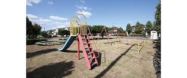 七曲がり公園（約100m）