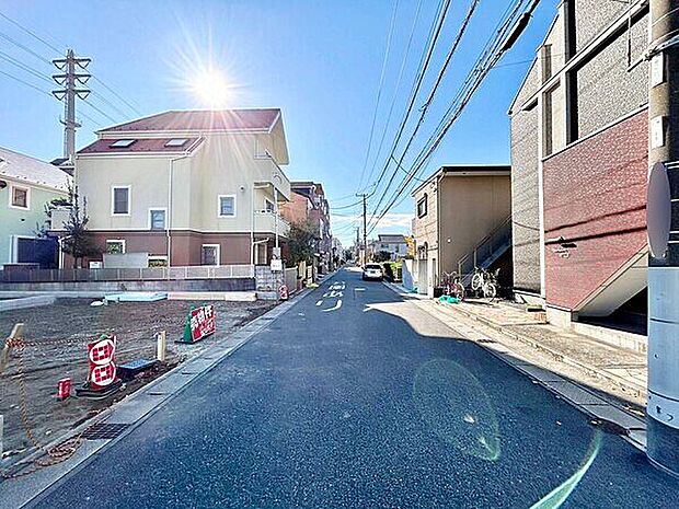 京葉線「新浦安」駅まで880m