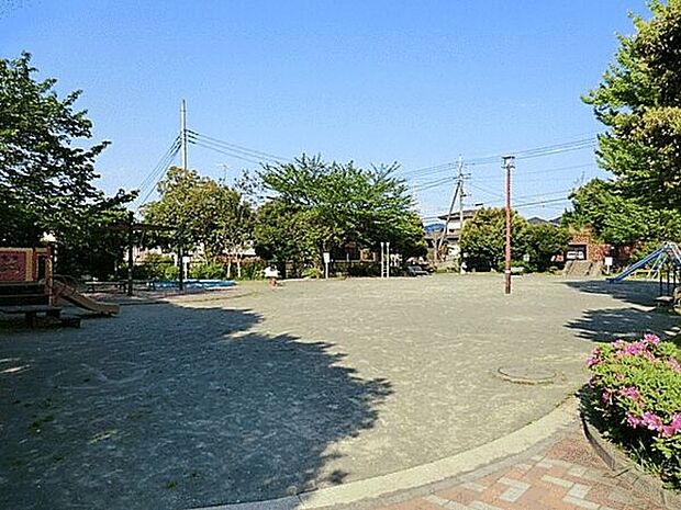 奈良町第三公園まで554m