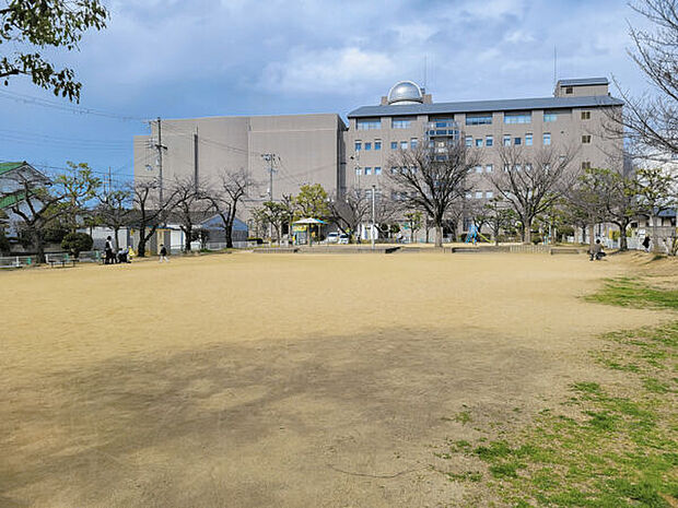 清水おさ公園まで1129m