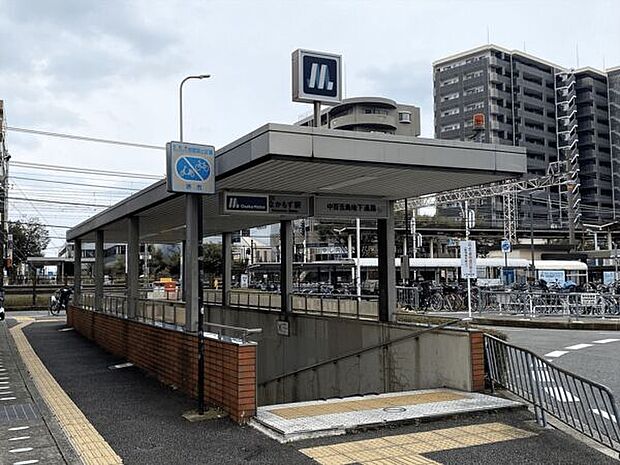 御堂筋線「なかもず」駅まで640m
