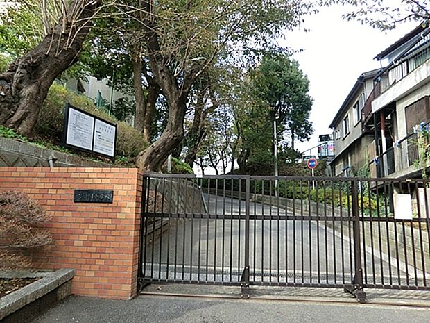 横浜市立六つ川小学校まで708m