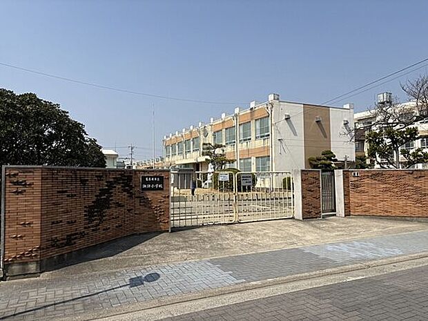 名古屋市立諏訪小学校まで486m