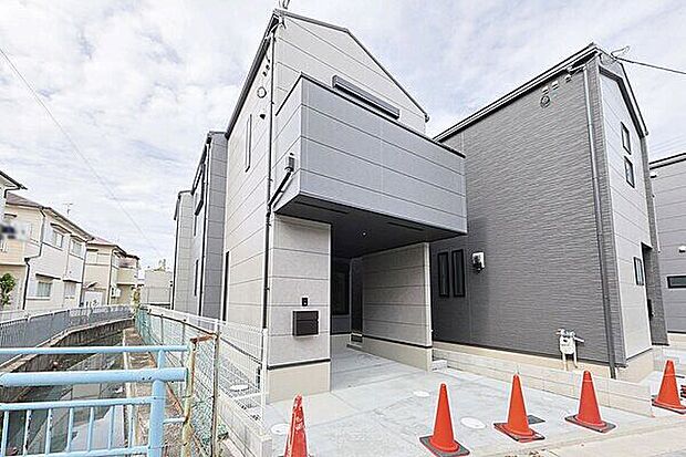 現地完成済