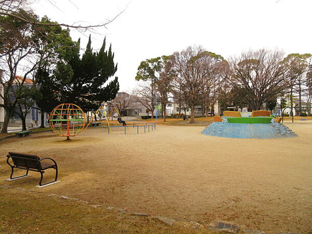 日比津公園まで884m