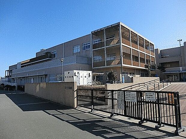茅ヶ崎市立汐見台小学校まで1350m