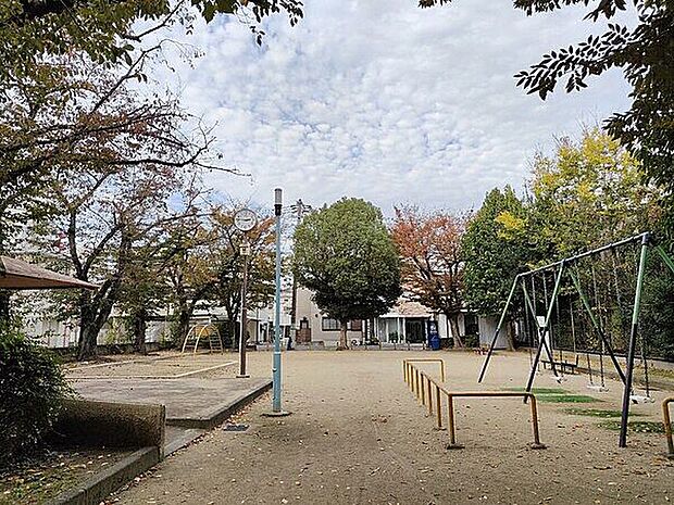 緑第二公園まで1256m