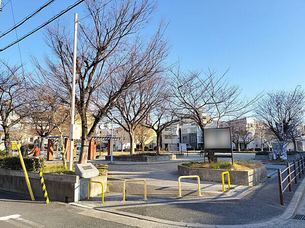 豊里さつき公園まで1190m