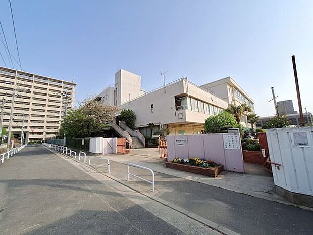 守口市立第一中学校(約981m)