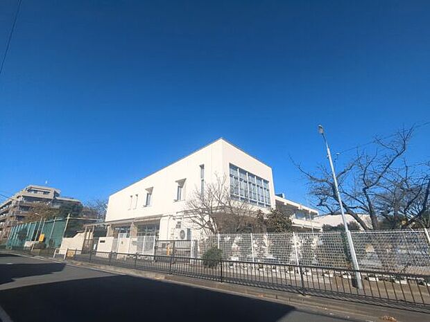 浦安市立富岡幼稚園(約892m)